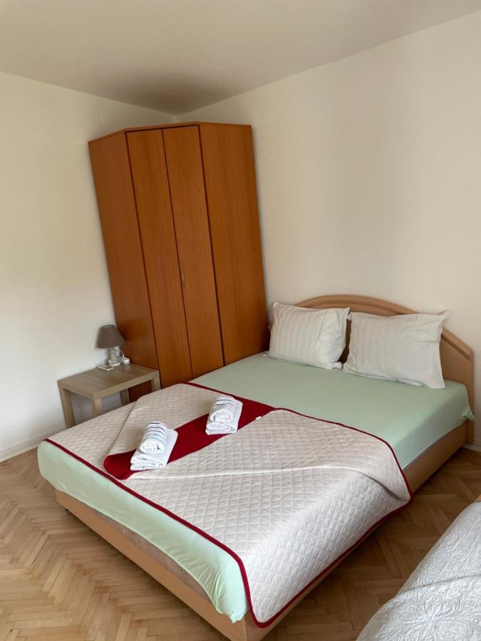Apartment Lazar & Marco พอดโกริกา ภายนอก รูปภาพ