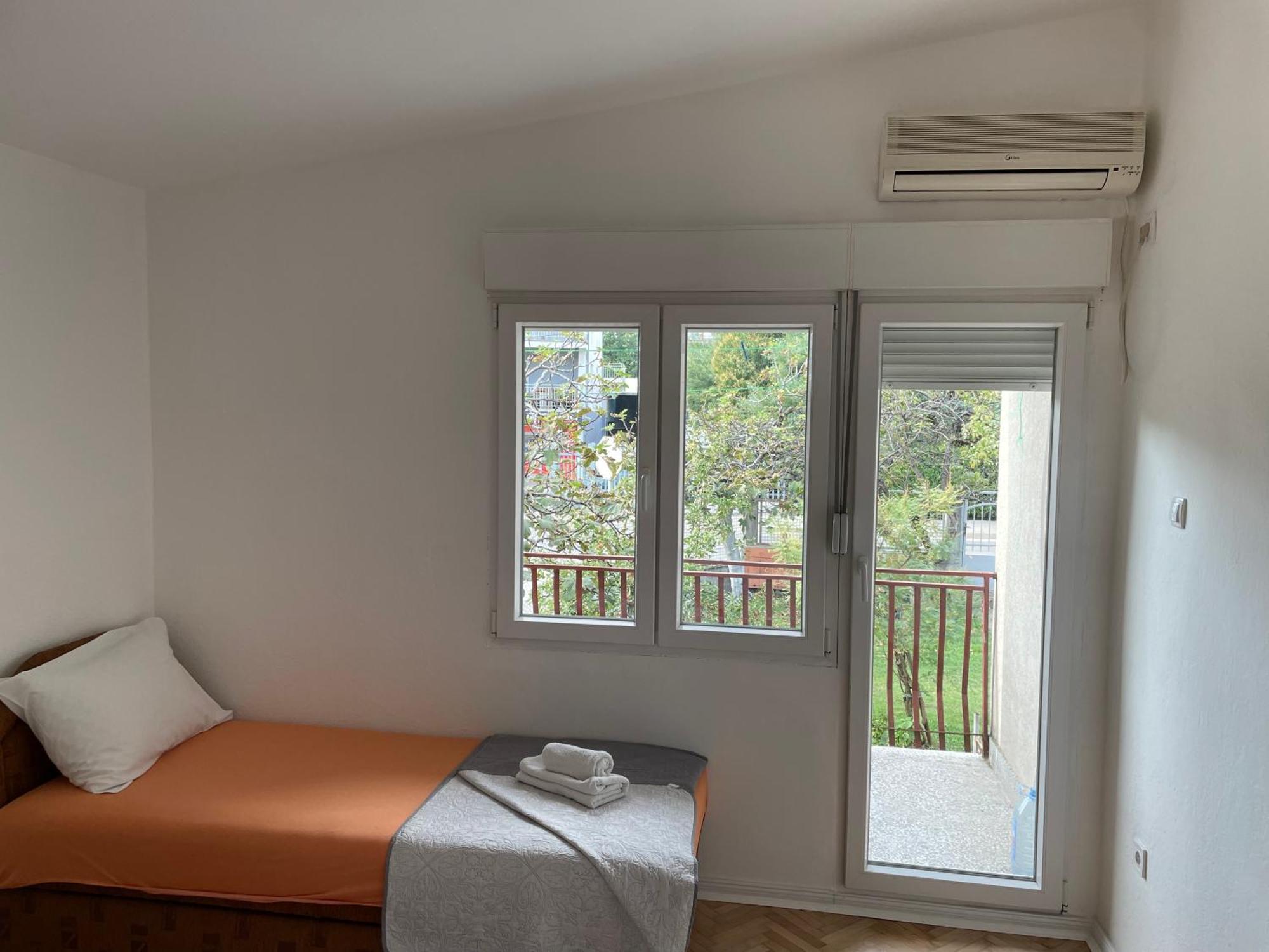 Apartment Lazar & Marco พอดโกริกา ภายนอก รูปภาพ